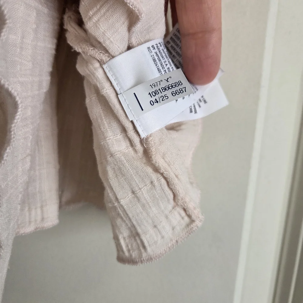 AE Ruched Flutter Sleeve Blouse - Picture 10 of 14